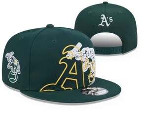 Men's New Era Green Oakland Athletics Game Day Overlap 59FIFTY Fitted Hat